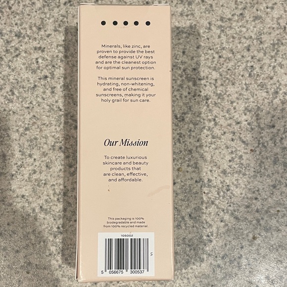 DIME Wonderscreen Tinted Broad Spectrum SPF 30 - Cream - Picture 3 of 4